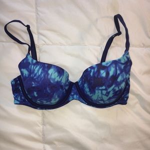 Blue tie dyed VS wear everywhere bra